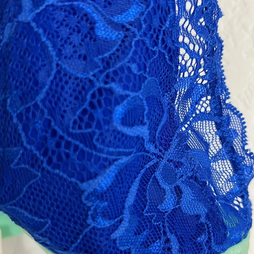 Pink Victoria’s Secret Lace Bra Blue and Teal Size Large New withTags - Picture 4 of 6